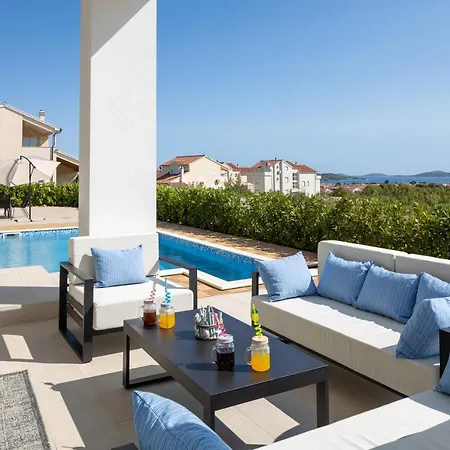 Luxury Mia Villa *