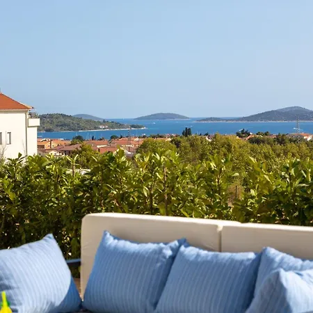 Βίλα Luxury Mia Βόντιτσε