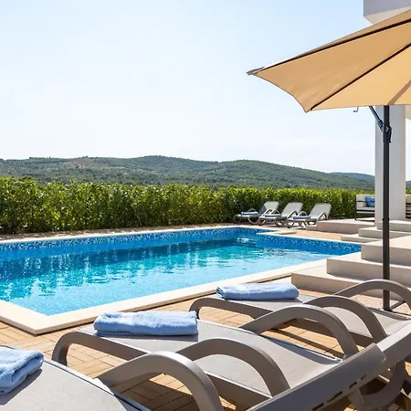 Luxury Mia * Βόντιτσε